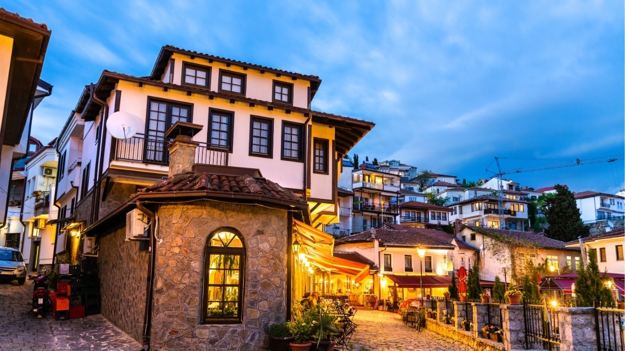 Hayallerinizdeki Rota: Otur.com Ile Adım Adım Vizesiz Balkan Turları Rehberi