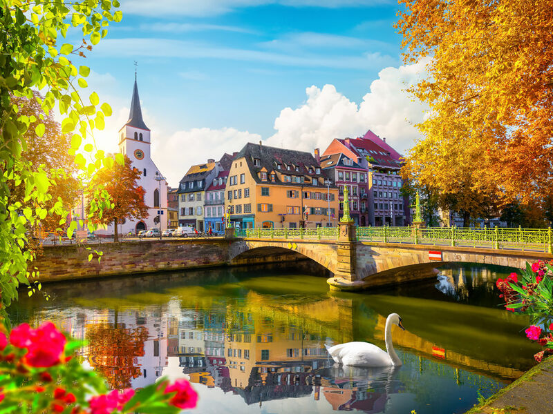 İzmir'den Direkt Hareket Görkemli Rüya Üçgeni Almanya - Fransa - İsviçre 3 Gece - SunExpress ile (2026 Yaz Dönemi) AT1290