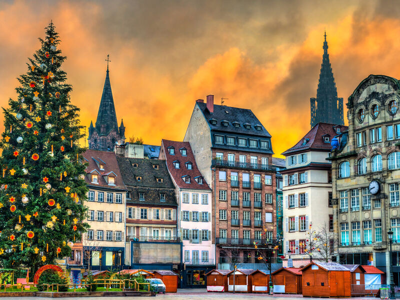 İzmir'den Direkt Hareket Görkemli Rüya Üçgeni Almanya - Fransa - İsviçre 3 Gece - SunExpress ile 27 Mayıs (Kurban Bayramı Özel) AT1293