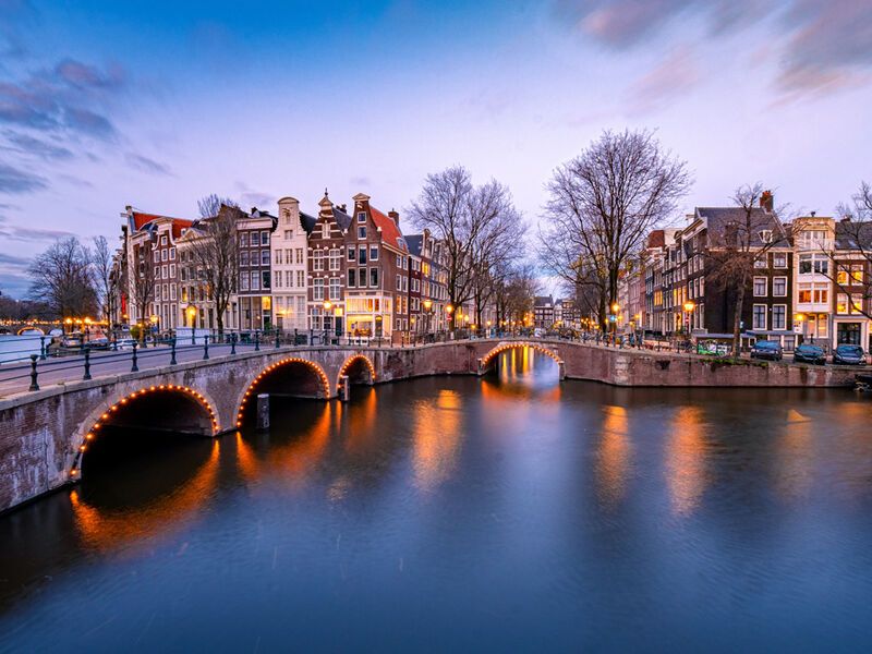 Comfort Benelüx & Paris & Almanya Turu Pegasus Hava Yolları ile 7 Gece Ekstra Turlar Dahil AMS - ORY