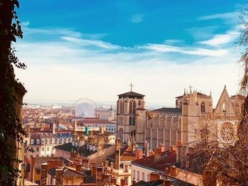 Otobüs İle Büyük Avrupa Masalı İzmir Hareketli