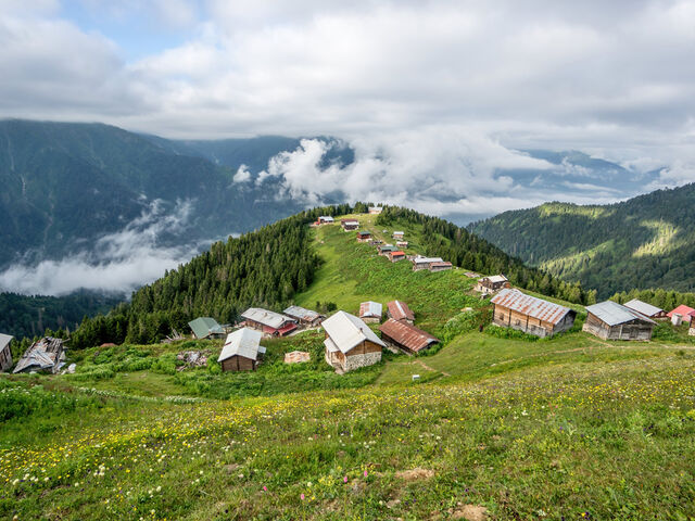Antalya Çıkışlı Uçaklı Karadeniz Batum Tiflis Van Havzası Turu (6 Gece Konaklama)