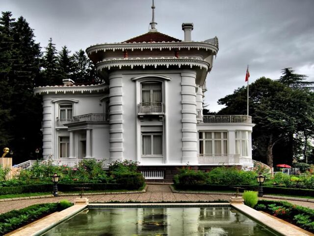 Adana Mersin Çıkışlı Uçaklı Batum ve Ayder Turu 3 Gece Batum Konaklamalı