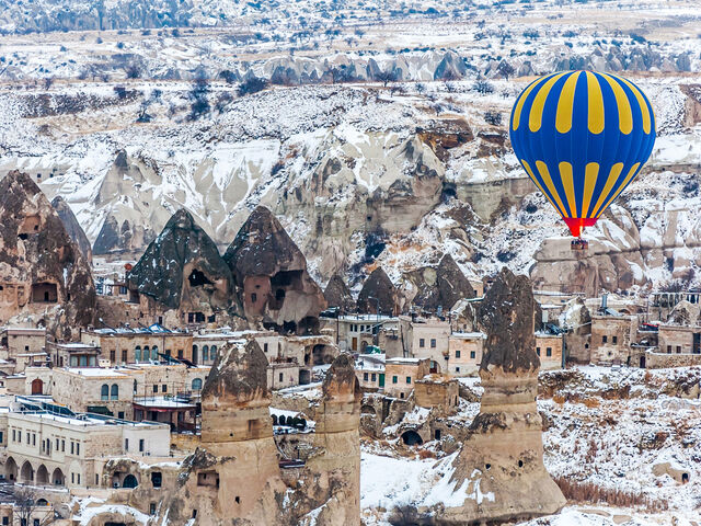 Uçaklı İzmir Çıkışlı Kapadokya Turu 2 Gece 3 Gün