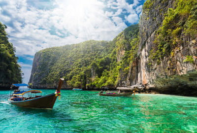 Bangkok Phuket Serüveni turu Qatar Havayolları ile 6 Gece Öğlen Uçuşu (BKK-HKT) 2026 Dönemi