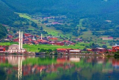 İzmir Çıkışlı Uçaklı Batum ve Ayder Turu 2 Gece Batum Konaklamalı