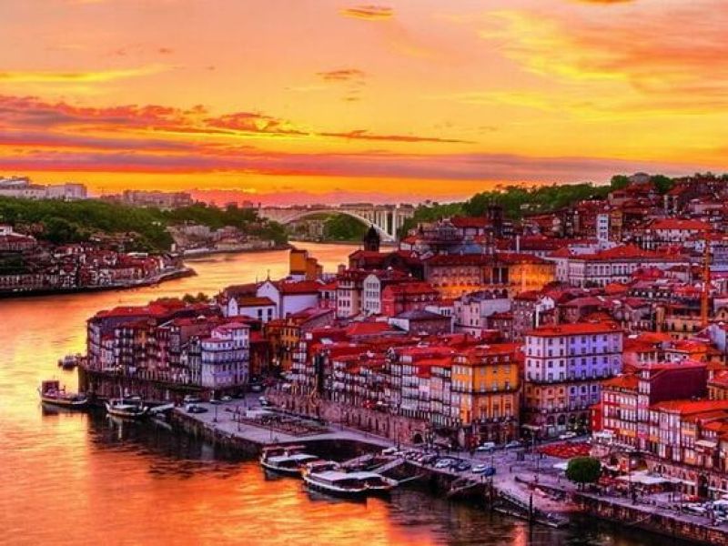 Görkemli İspanya  Portekiz Şehirleri 7 Gece -  THY ile (2026 İlkbahar - Yaz Dönemi) (MAD - SVQ)