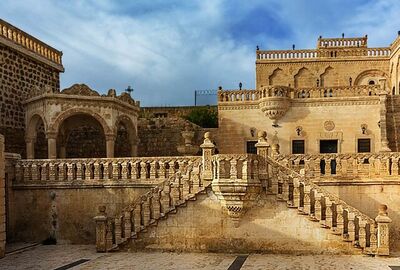 Uçaklı İzmir Çıkışlı Butik Gap Turu 2 Gece 3 Gün