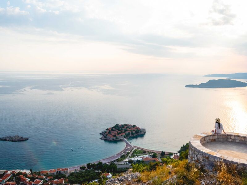 Budva Air Montenegro Hava Yolları ile 4 Gece 5 Gün (TIV-TGD) Haziran - Ekim 2025 Her Pazar Hareket EX026